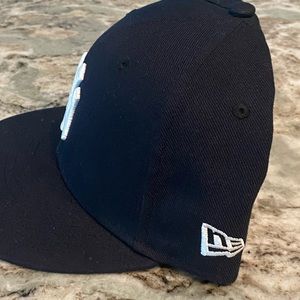 New Era 7 1/8 fitted Yankees hat